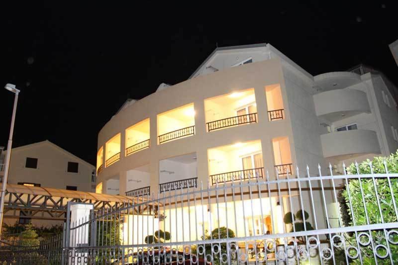 Apartmani Mirenza Budva Exterior photo