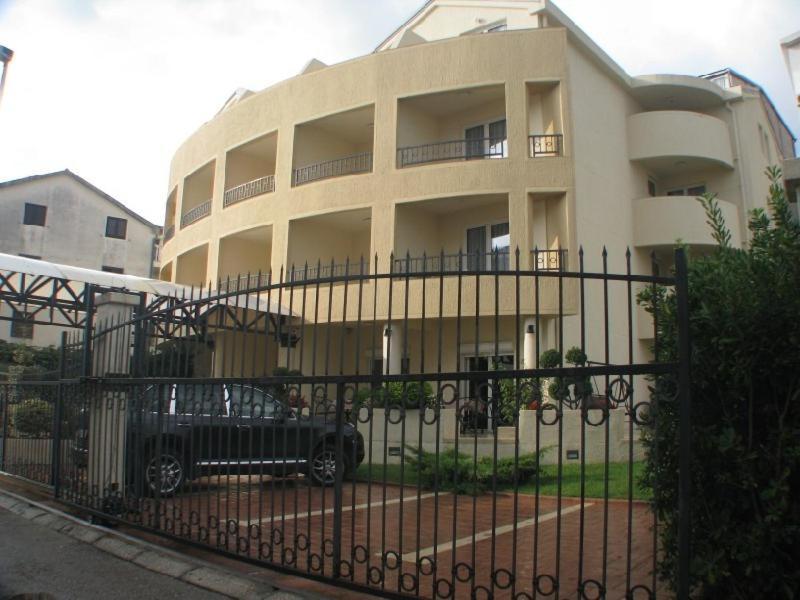 Apartmani Mirenza Budva Exterior photo
